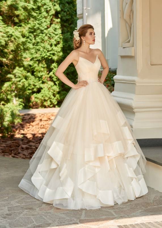 Carla bridal gown collection DFM Relevane Bridal 2019