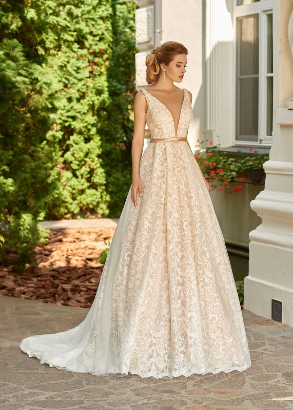 Corine suknia ślubna 2019 Relevance Bridal kolekcja DFM