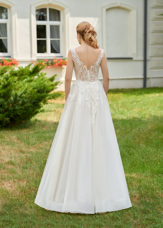 Silveria tył suknia ślubna 2019 Relevance Bridal kolekcja DFM