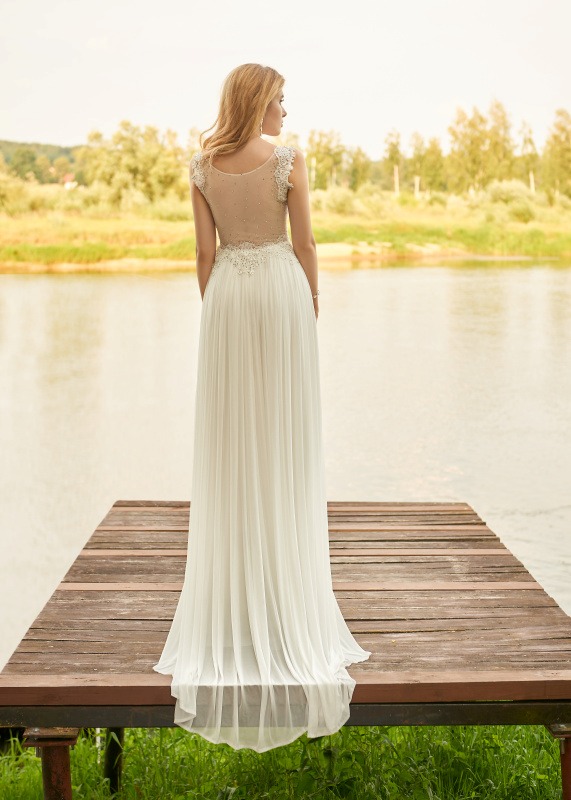 Zulmira tył suknia ślubna 2019 Relevance Bridal kolekcja DFM