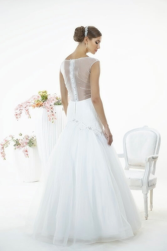 Aruba tył sukienka ślubna z kolekcji White Butterfly Relevance Bridal