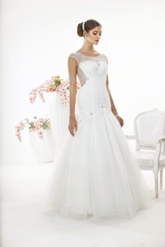 Aruba sukienka ślubna z kolekcji White Butterfly Relevance Bridal