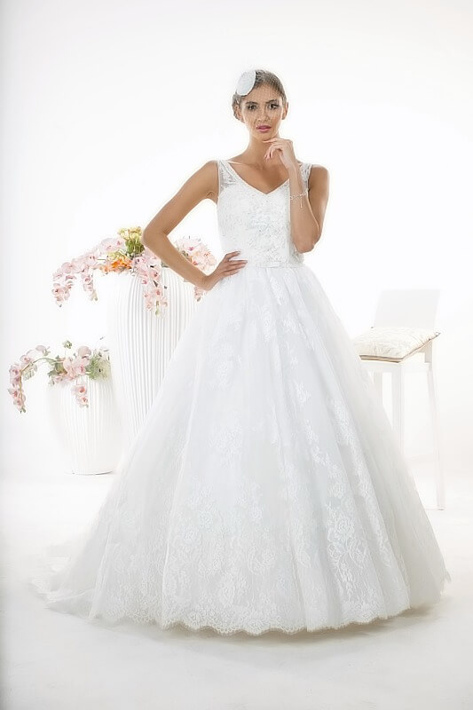 Brigitte sukienka ślubna z kolekcji White Butterfly Relevance Bridal