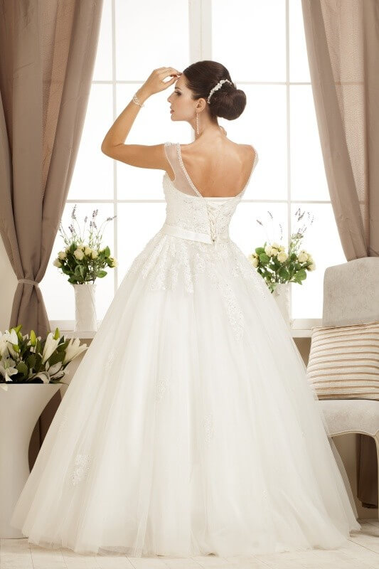 Erato tył suknia ślubna Relevance Bridal 2015