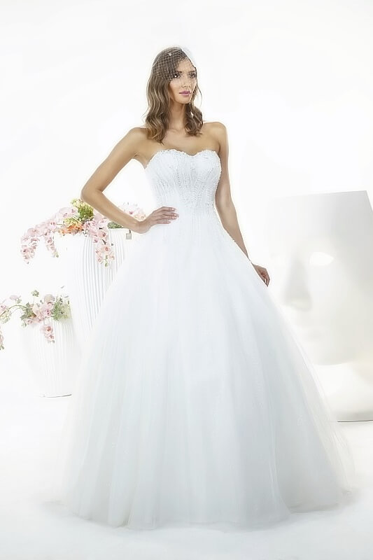 Estrella sukienka ślubna z kolekcji White Butterfly Relevance Bridal