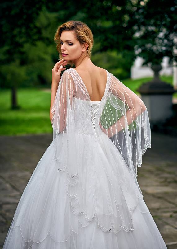  Eunice tył suknia ślubna Relevance Bridal 2018