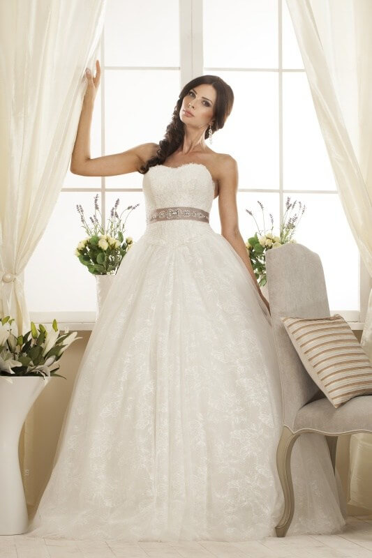 Leyla suknia ślubna Relevance Bridal 2015