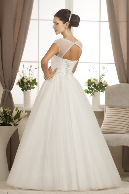 Oriana tył suknia ślubna Relevance Bridal 2015