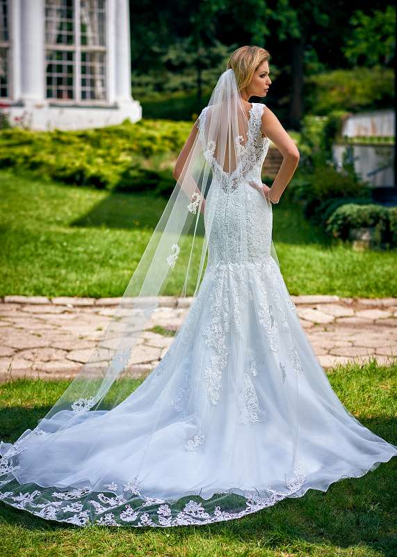 Valentina tył suknia ślubna Relevance Bridal 2018